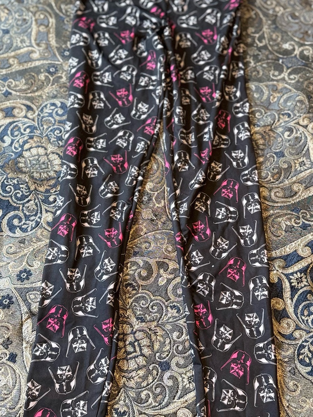 Star Wars Black Leggings with White and Pink Darth Vader